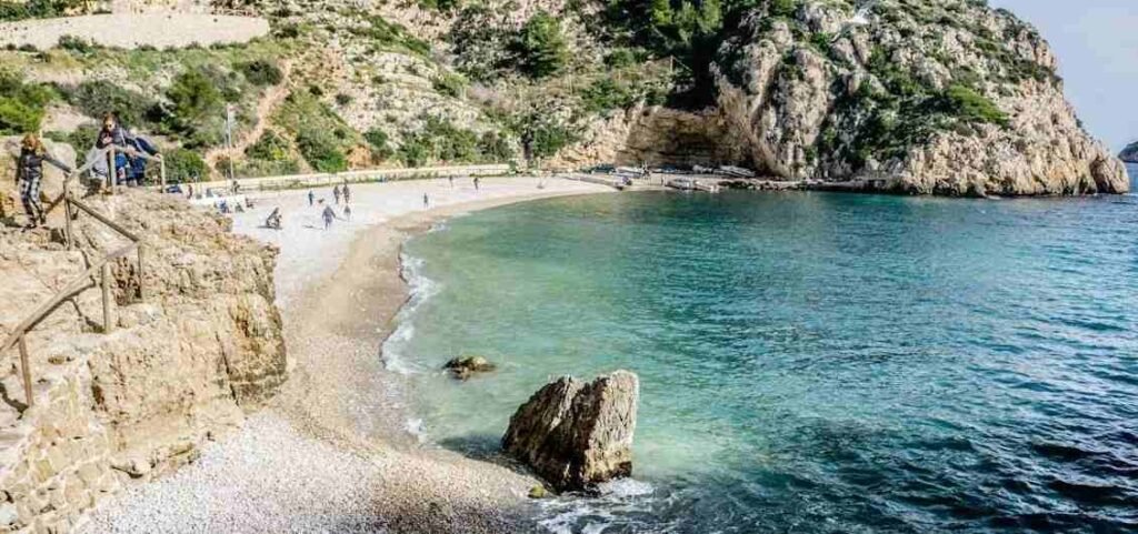Visiting World-Class Family Beaches